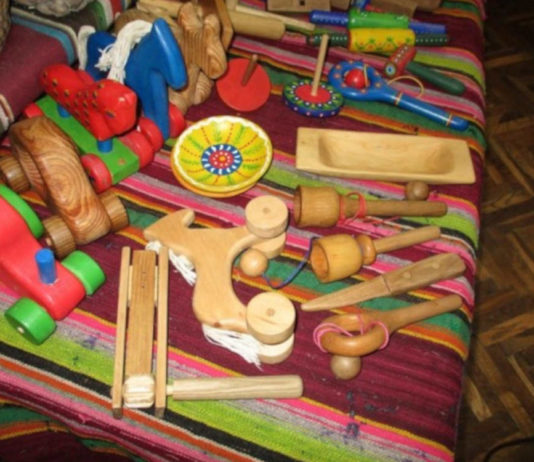 Дерев’яні іграшки. Відроджуються народні традиції